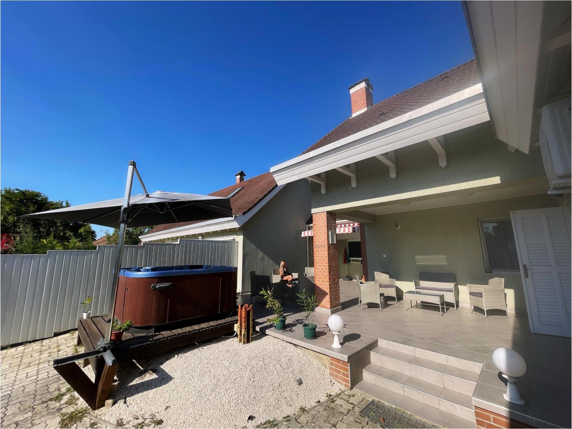 Nikolux Apartman Hajdúszoboszló Exterior foto