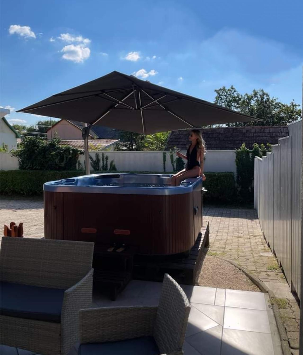 Nikolux Apartman Hajdúszoboszló Exterior foto
