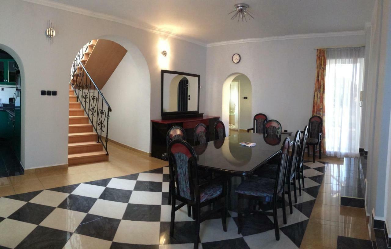 Nikolux Apartman Hajdúszoboszló Exterior foto